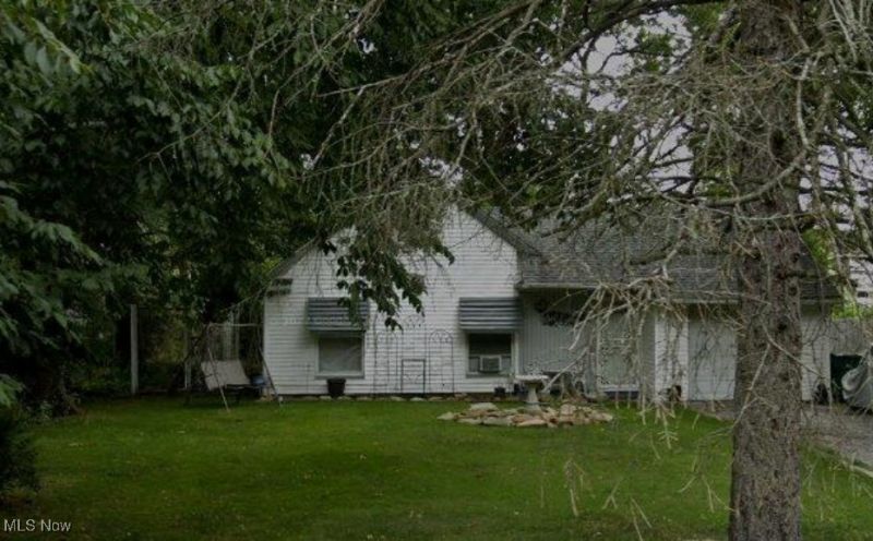 16351 Glenburn Avenue, Maple Heights, OH 44128 Main Photo