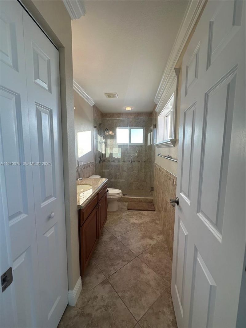1516 Aqueduct Ln, Unit 1, Key Largo, FL 33037 Photo