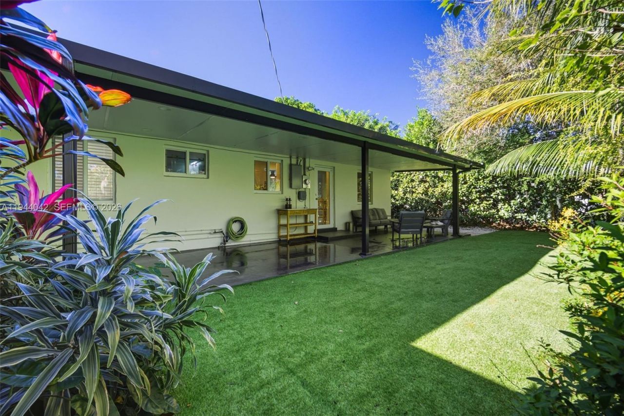 16101 NE 8th Ave, North Miami Beach, FL 33162 Photo