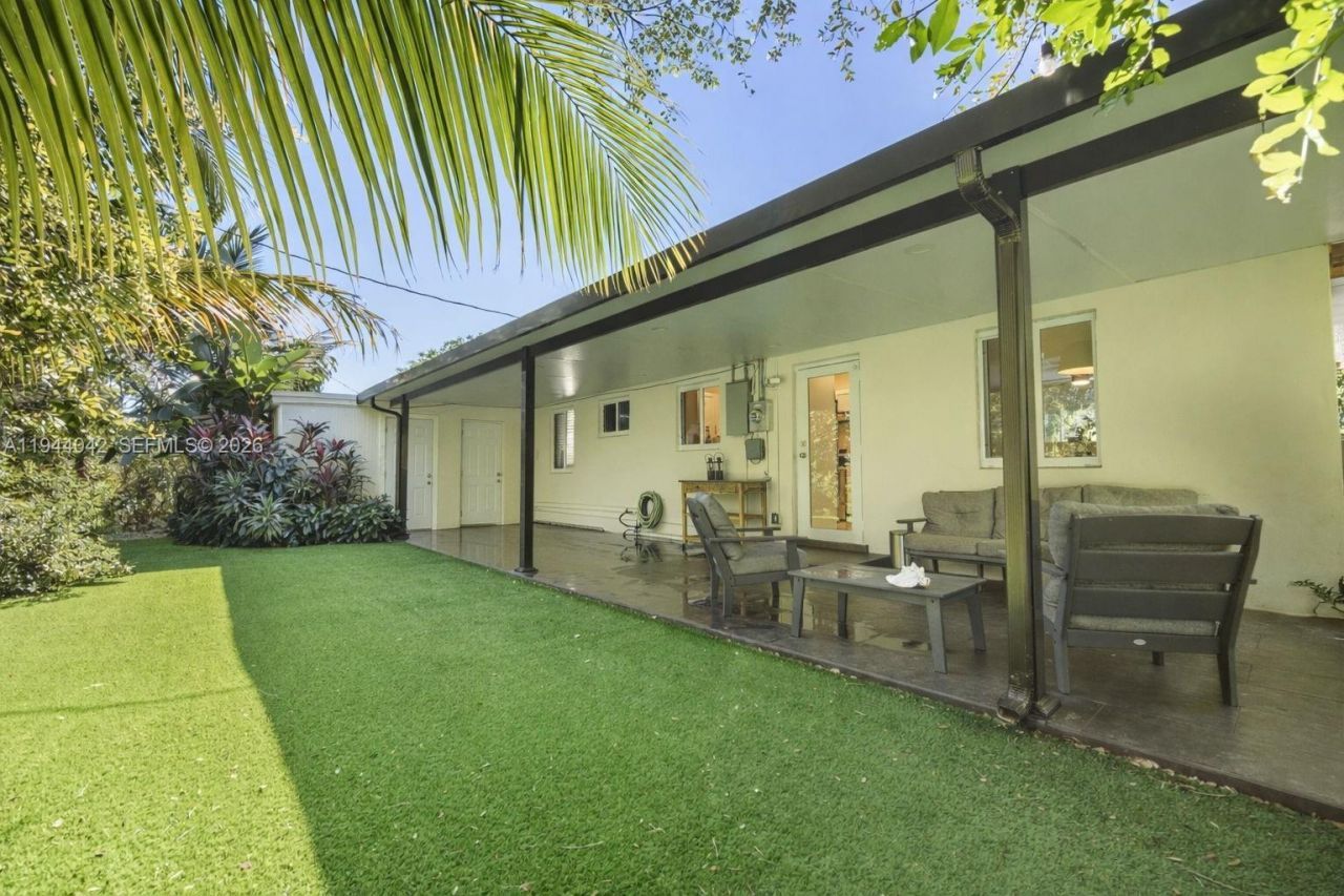 16101 NE 8th Ave, North Miami Beach, FL 33162 Photo