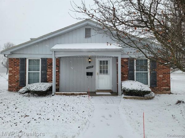 34289 Garfield Circle, Fraser, MI 48026