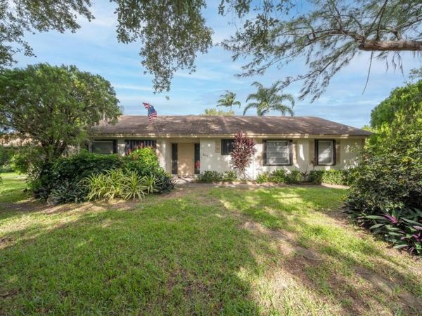 2259 Nova Village Drive, Davie, FL 33317