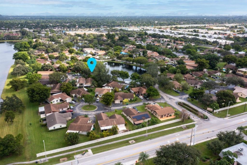 2259 Nova Village Drive, Davie, FL 33317 Photo