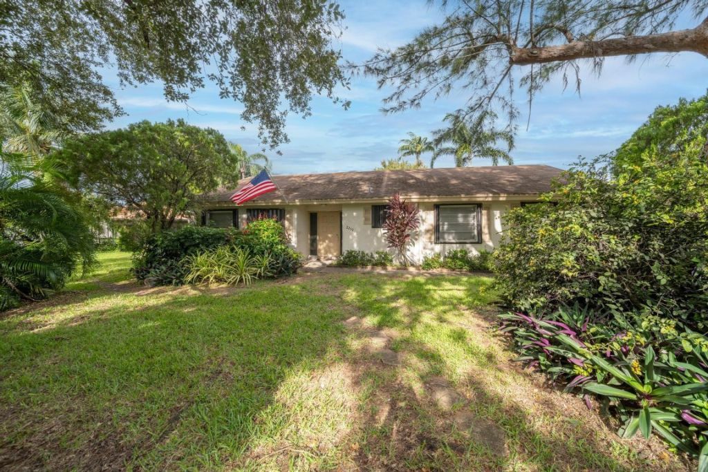 2259 Nova Village Drive, Davie, FL 33317 Photo