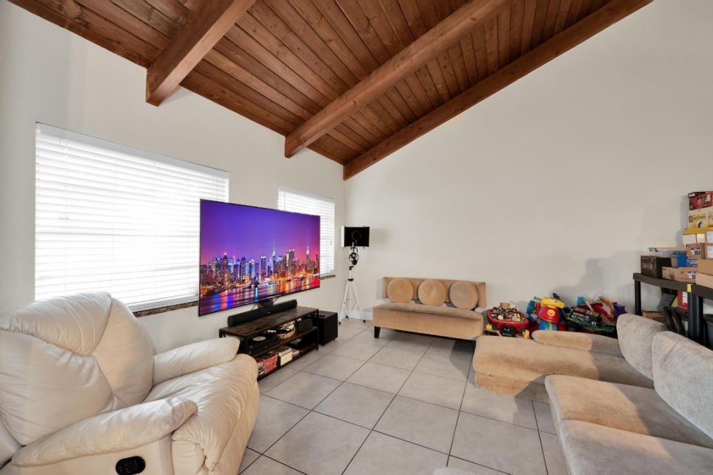 2259 Nova Village Drive, Davie, FL 33317 Photo