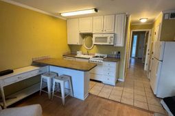 1300 Ocean Boulevard photo 4