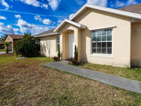 773 SE Atlantus Avenue, Port Saint Lucie, FL 34983