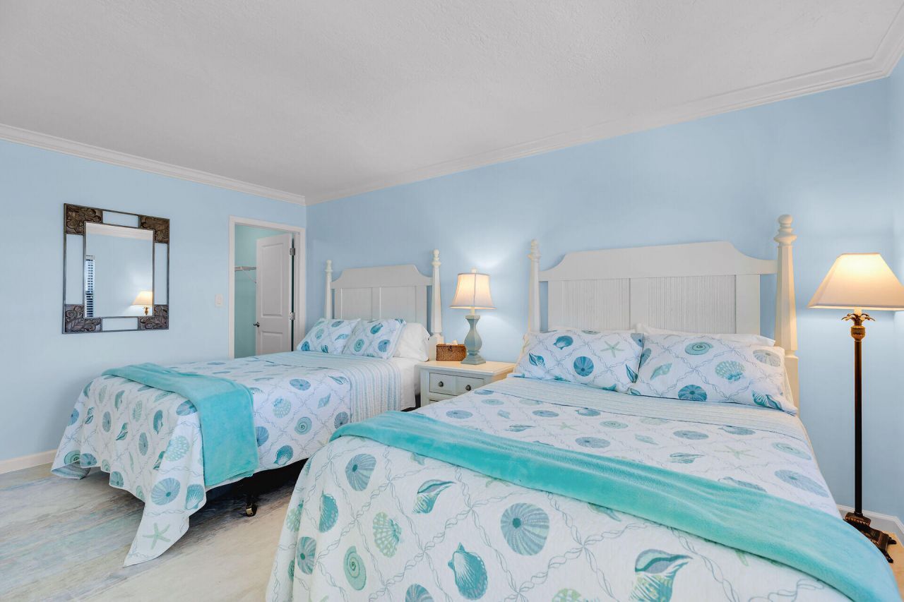 1133 W Ocean Drive, Unit 17, Key Colony, FL 33051 Photo