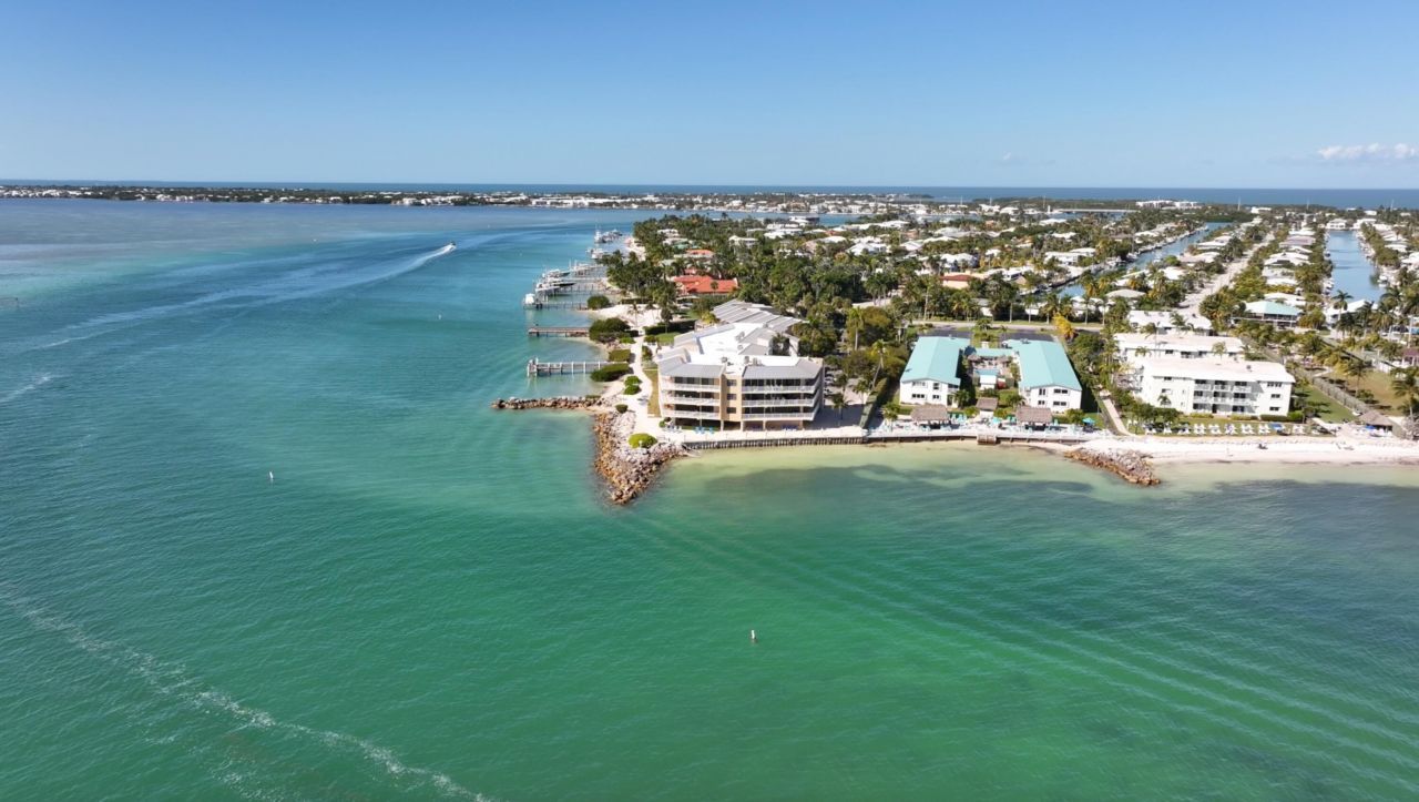 1133 W Ocean Drive, Unit 17, Key Colony, FL 33051 Photo