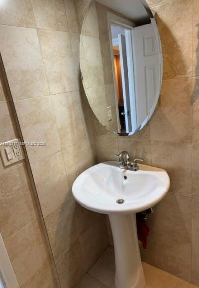 231 174th St, Unit 2308, Sunny Isles Beach, FL 33160 Photo