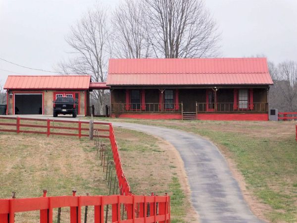 1468 Turkey Farm Rd, Leighton, AL