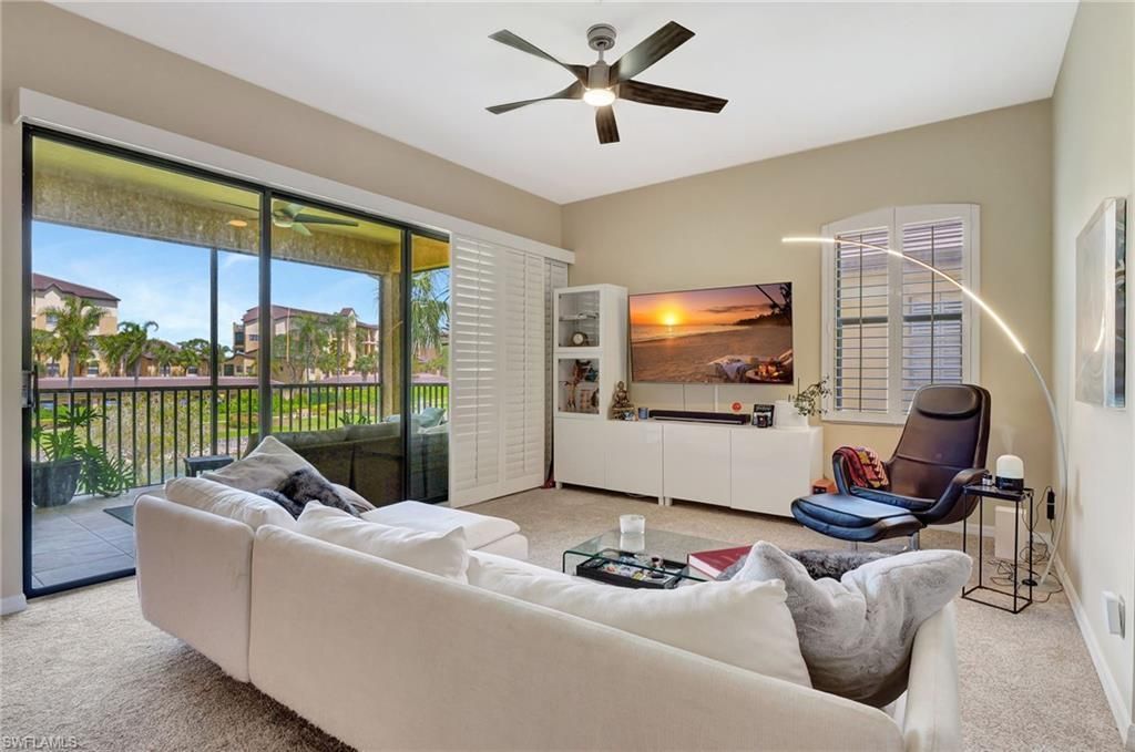 190 Vintage Cir, Unit 202, Naples, FL 34119 Photo