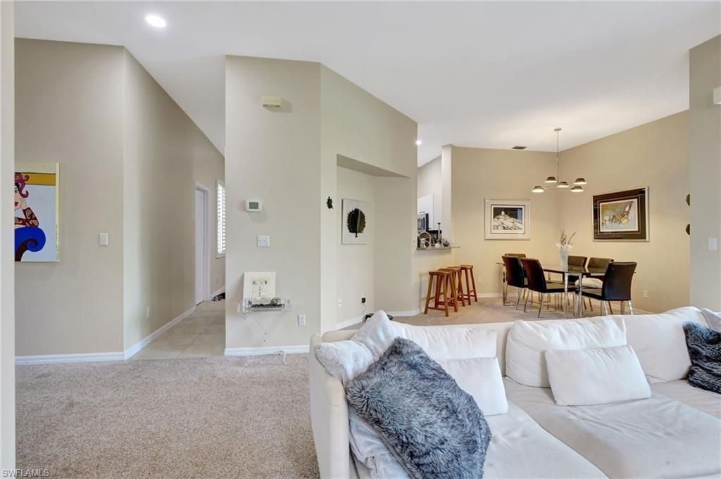 190 Vintage Cir, Unit 202, Naples, FL 34119 Photo