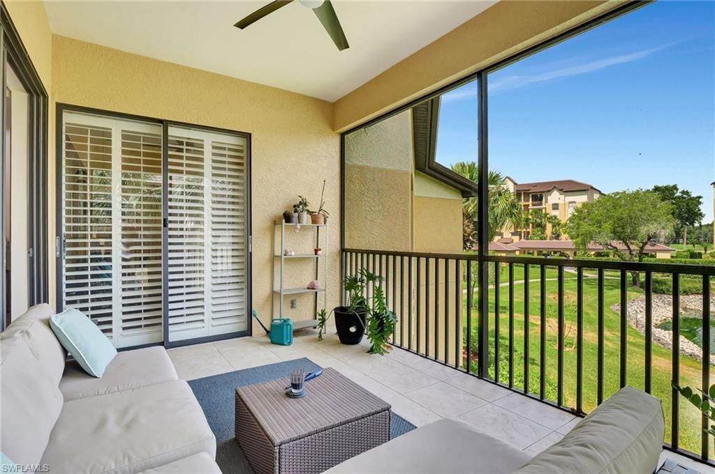 190 Vintage Cir, Unit 202, Naples, FL 34119 Photo