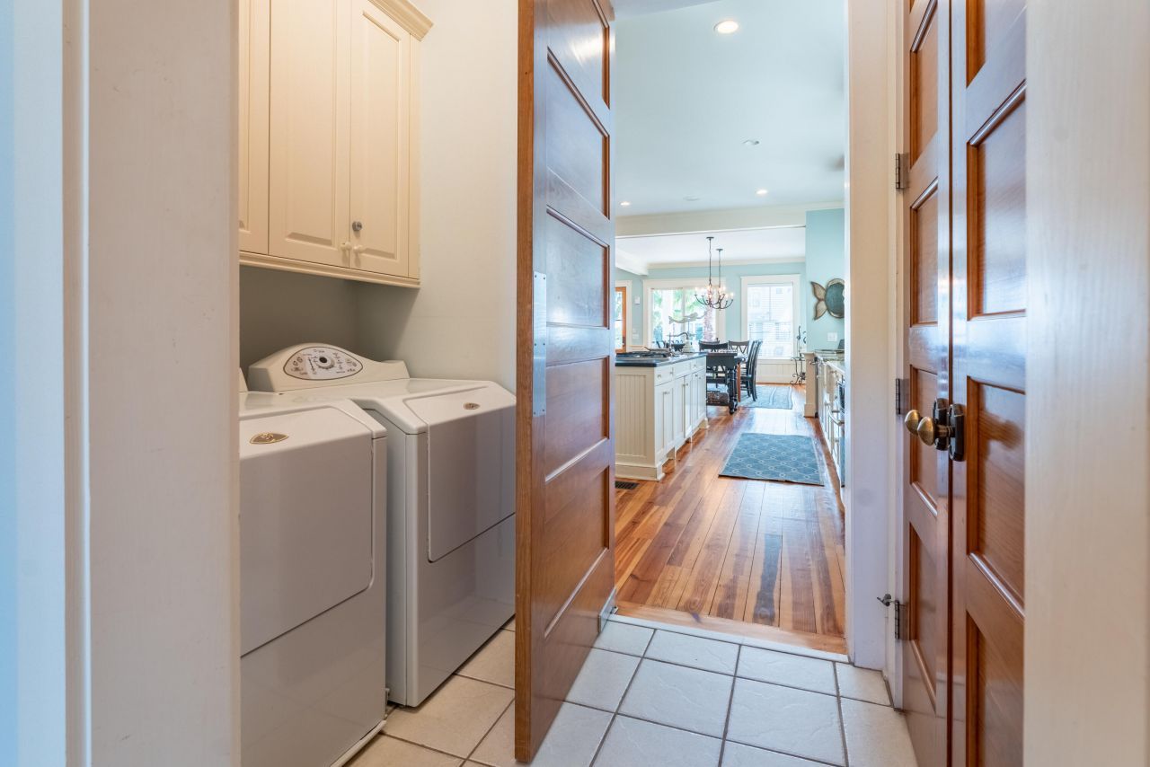 508 W Ashley Avenue Photo 19