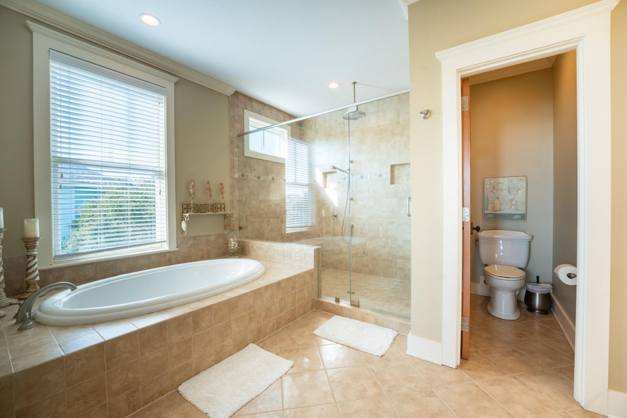 508 W Ashley Avenue Photo 32