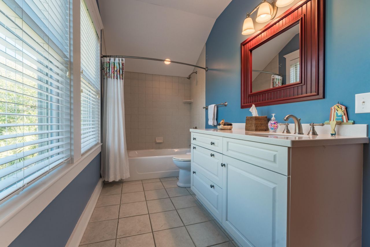 508 W Ashley Avenue Photo 40