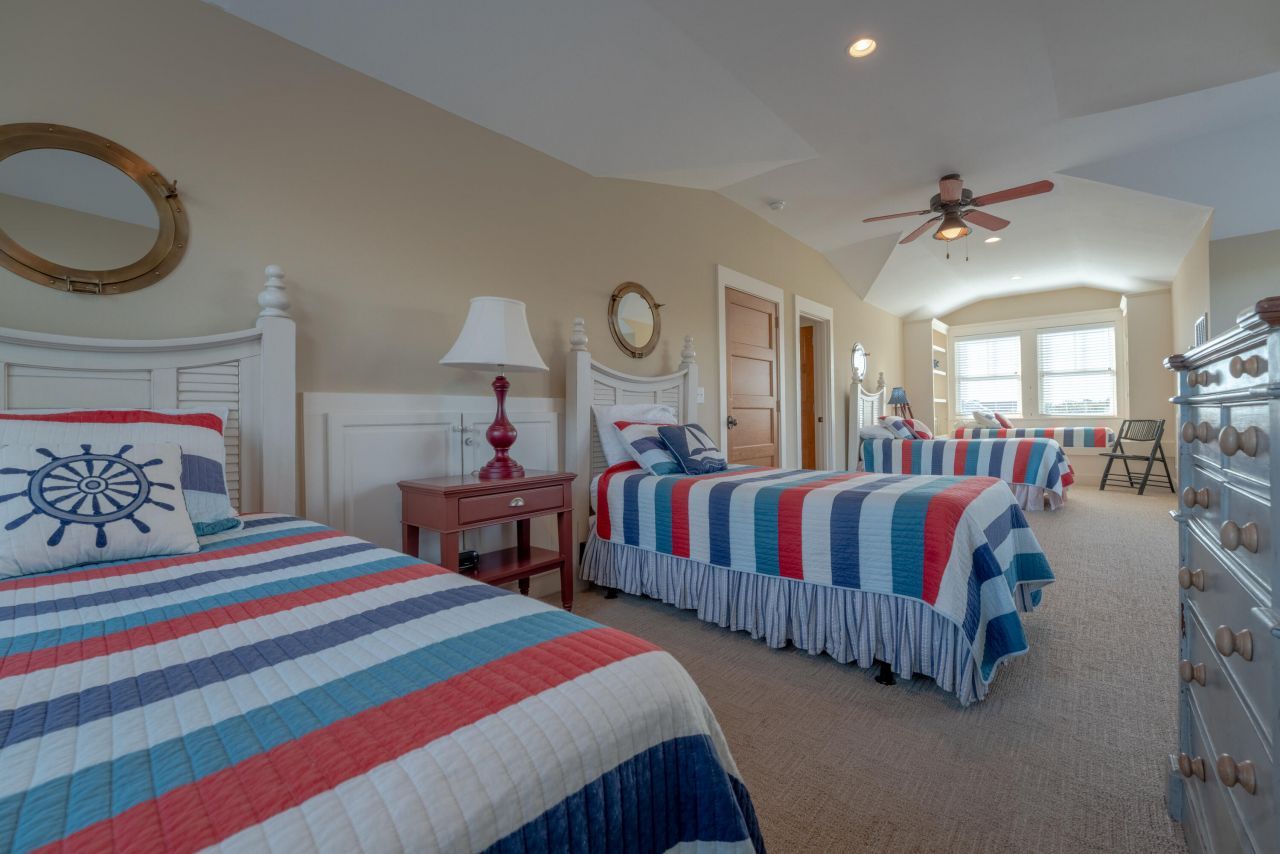 508 W Ashley Avenue Photo 47