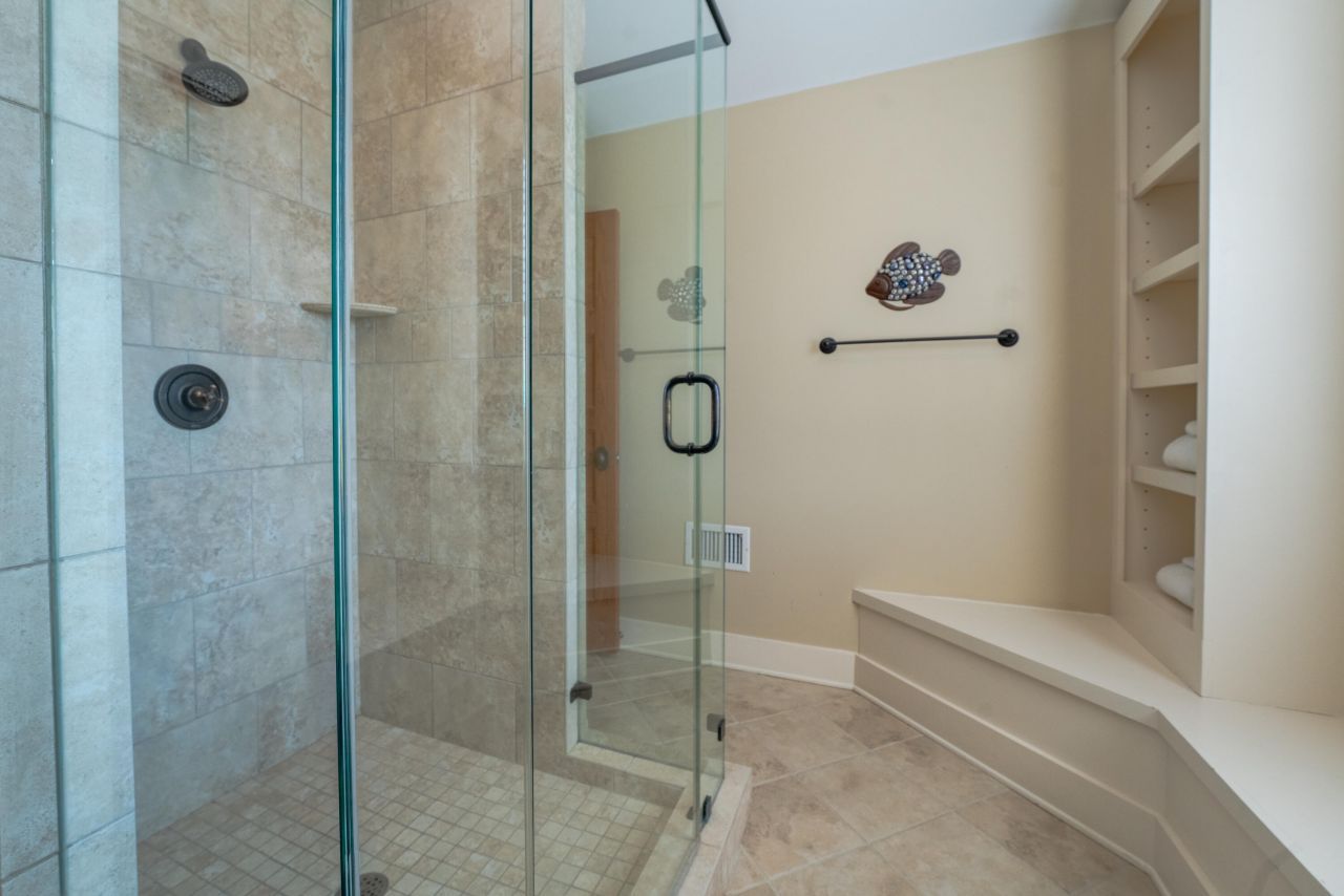 508 W Ashley Avenue Photo 49