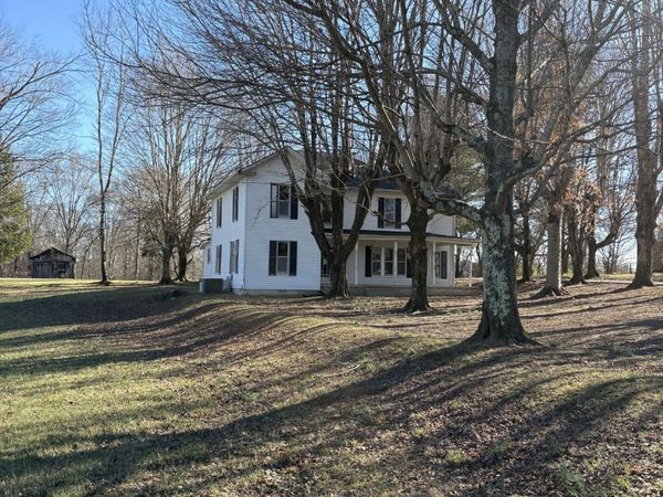 328 Lafayette Rd, Red Boiling Springs, TN 37150