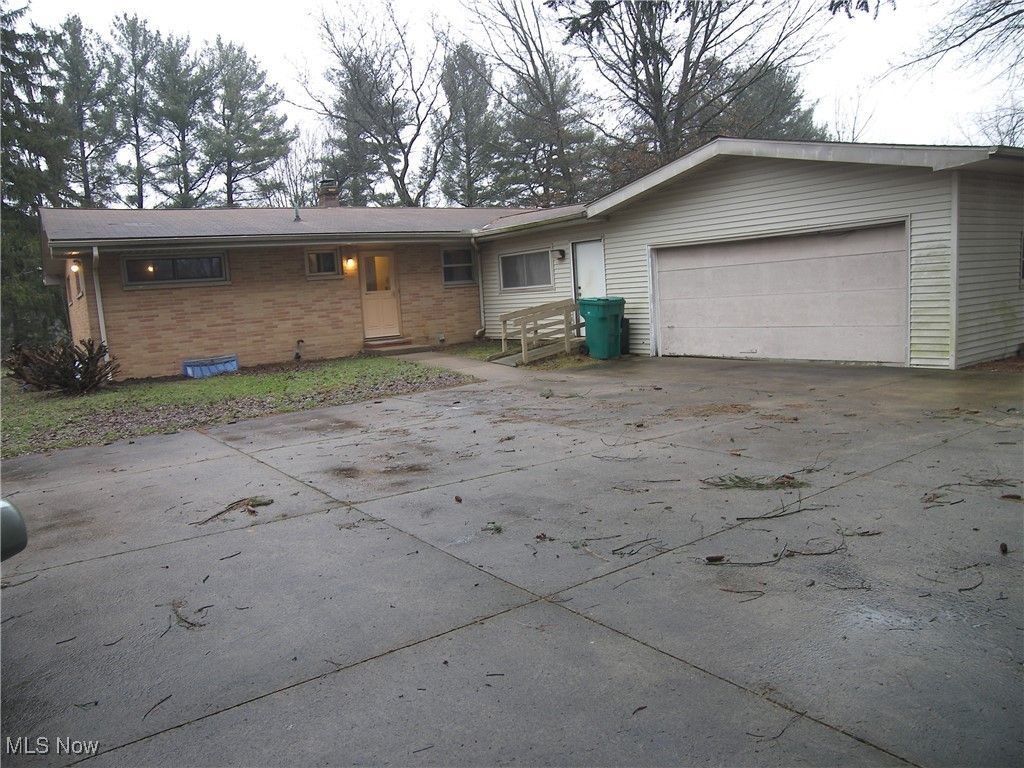 13717 Caves Road, Novelty, OH 44072 Main Photo