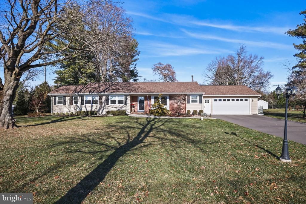 568 Village Rd W Road, Princeton Junction, NJ 08550 Main Photo