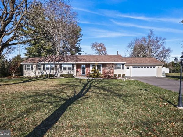 568 VILLAGE RD W ROAD, PRINCETON JUNCTION, NJ 08550