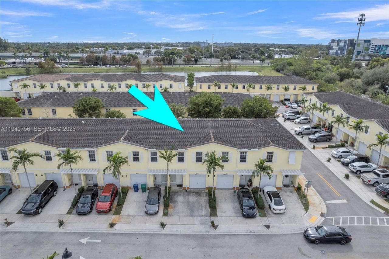 4040 NW 11th St, Lauderhill, FL 33313 Photo