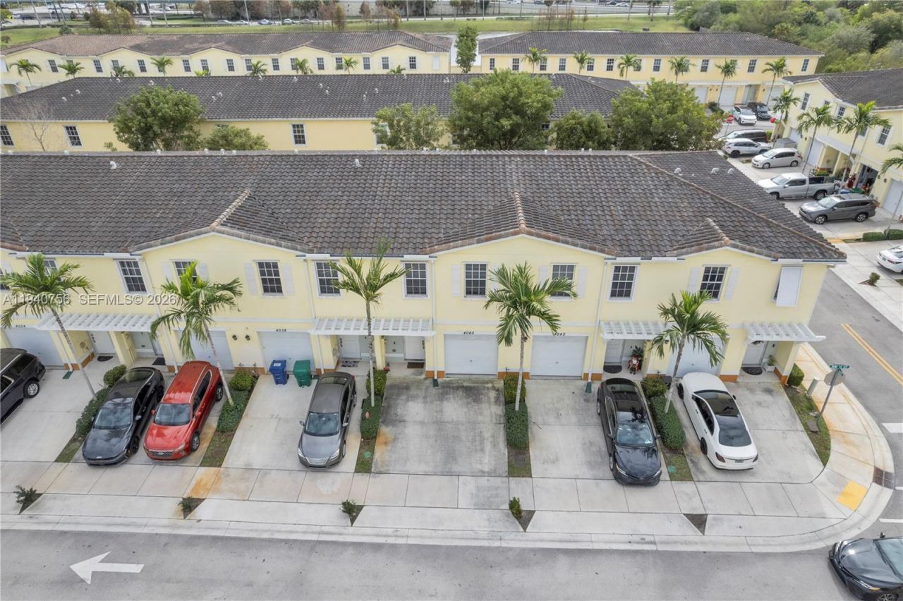 4040 NW 11th St, Lauderhill, FL 33313 Photo