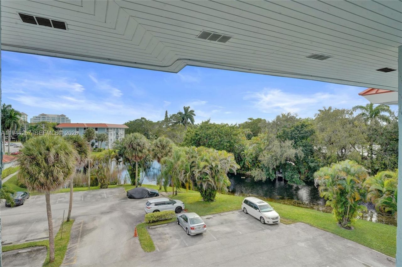 505 S Pine Island Rd, Unit 405B, Plantation, FL 33324 Photo