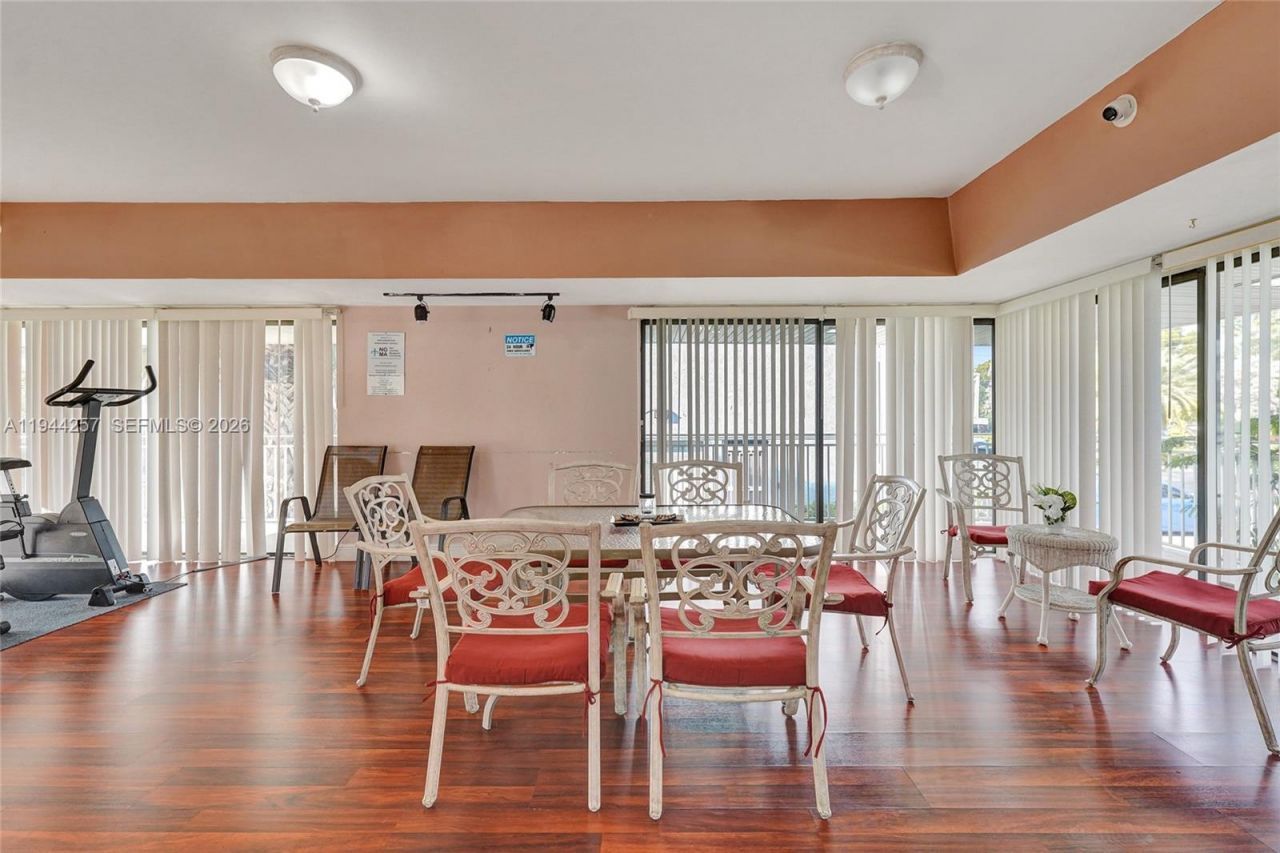 505 S Pine Island Rd, Unit 405B, Plantation, FL 33324 Photo