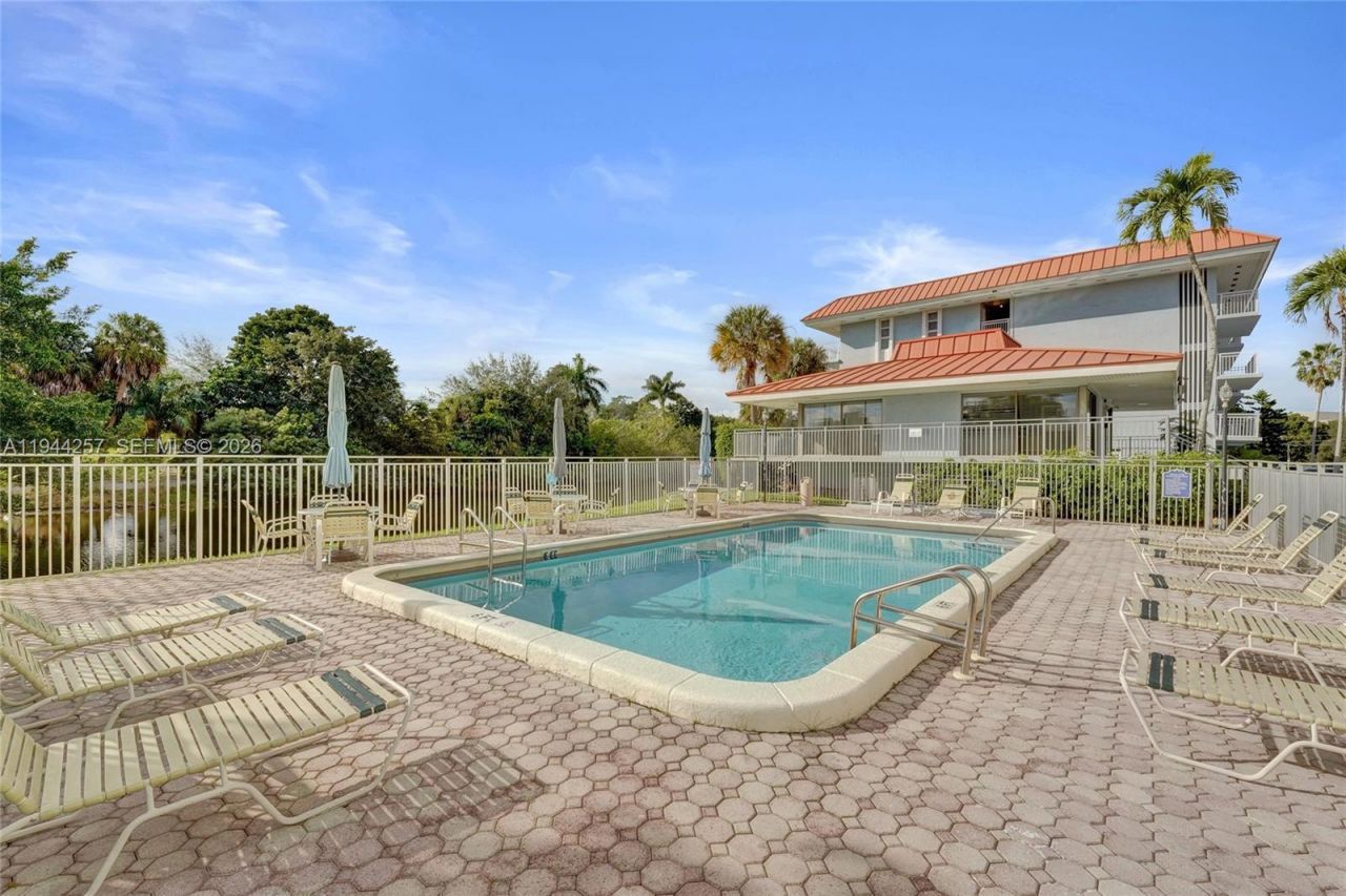 505 S Pine Island Rd, Unit 405B, Plantation, FL 33324 Photo