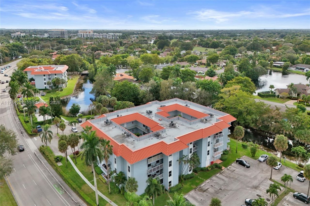 505 S Pine Island Rd, Unit 405B, Plantation, FL 33324 Photo
