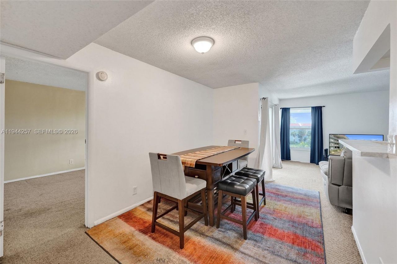 505 S Pine Island Rd, Unit 405B, Plantation, FL 33324 Photo