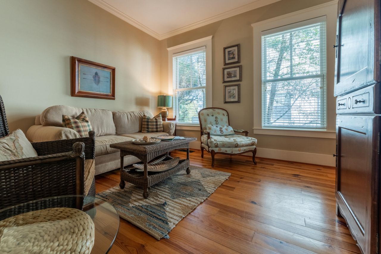 508 W Ashley Avenue Photo 22