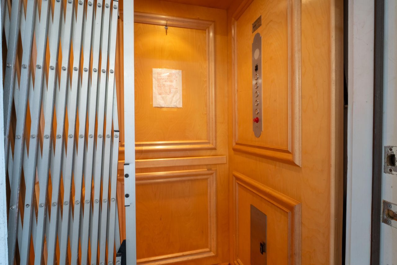 508 W Ashley Avenue Photo 28