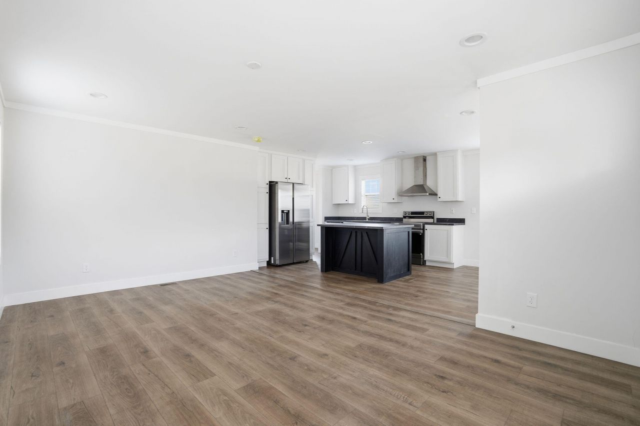 1521 Bucksport Road Photo 5