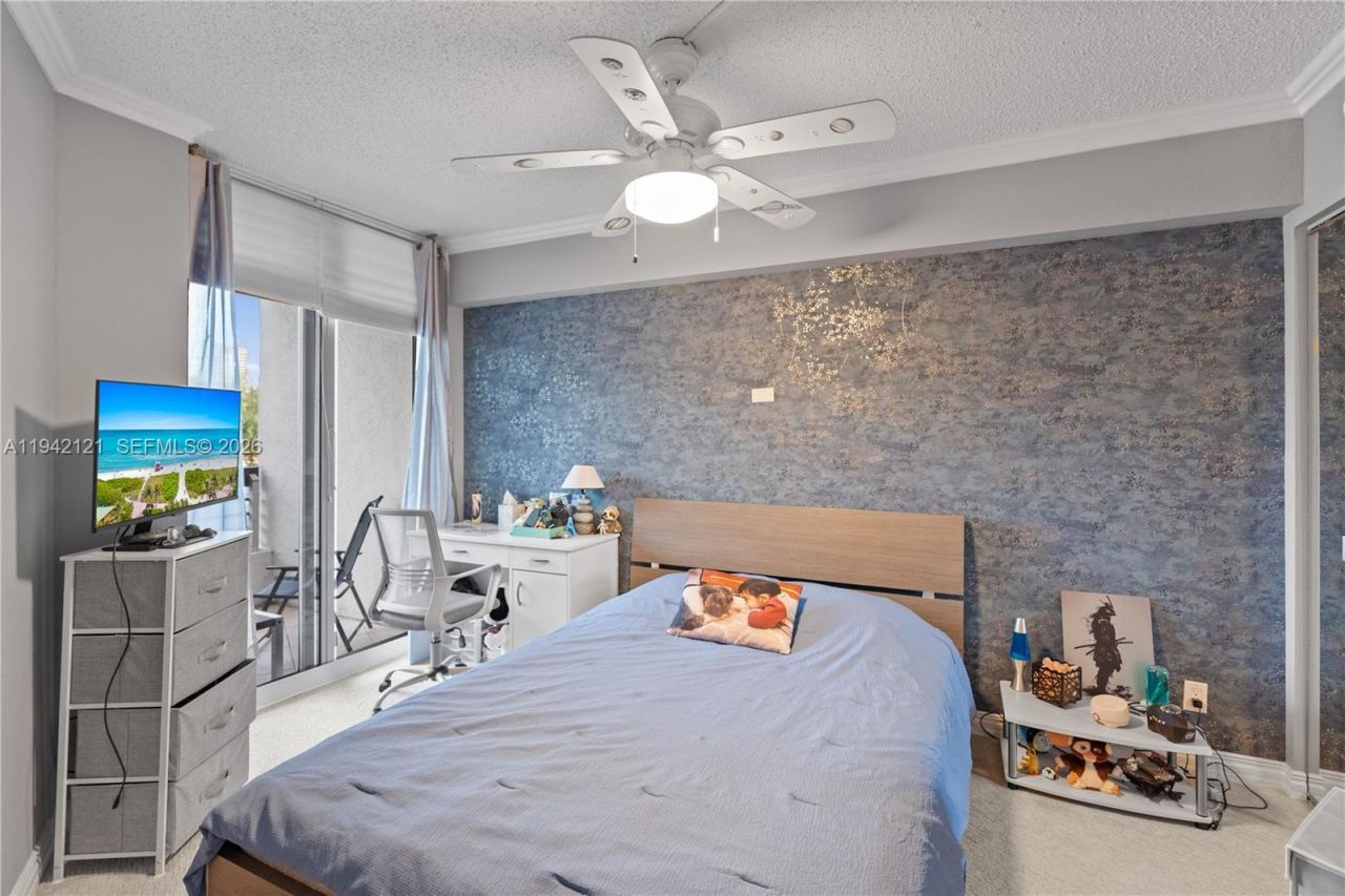 3600 Mystic Pointe Dr, Unit 309, Aventura, FL 33180 Photo