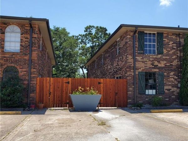 1536 HICKORY Avenue, Harahan, LA 70123