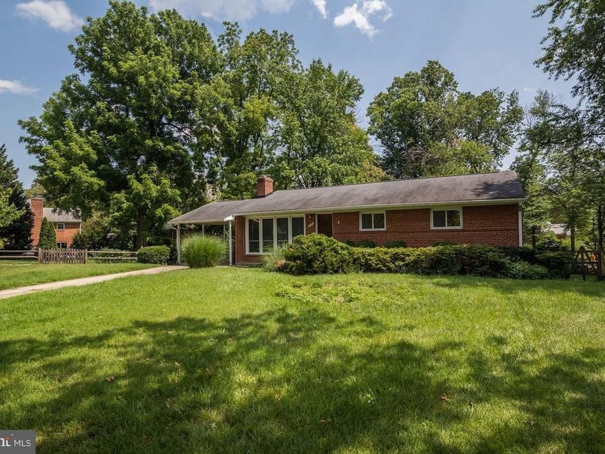 6520 Lone Oak Court, Bethesda, MD 20817 Main Photo