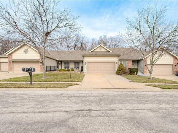 1012 NE 75th Street, Gladstone, MO 64118