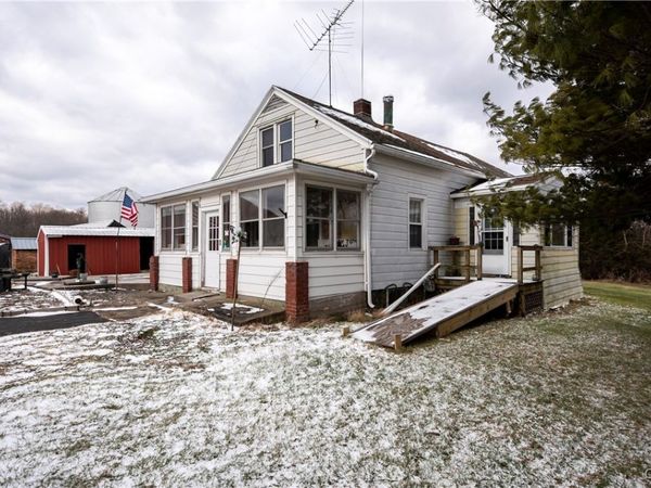 7567 Beach Road, Auburn, NY 13021