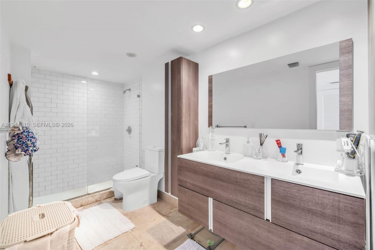 11 Island Ave, Unit 411, Miami Beach, FL 33139 Photo