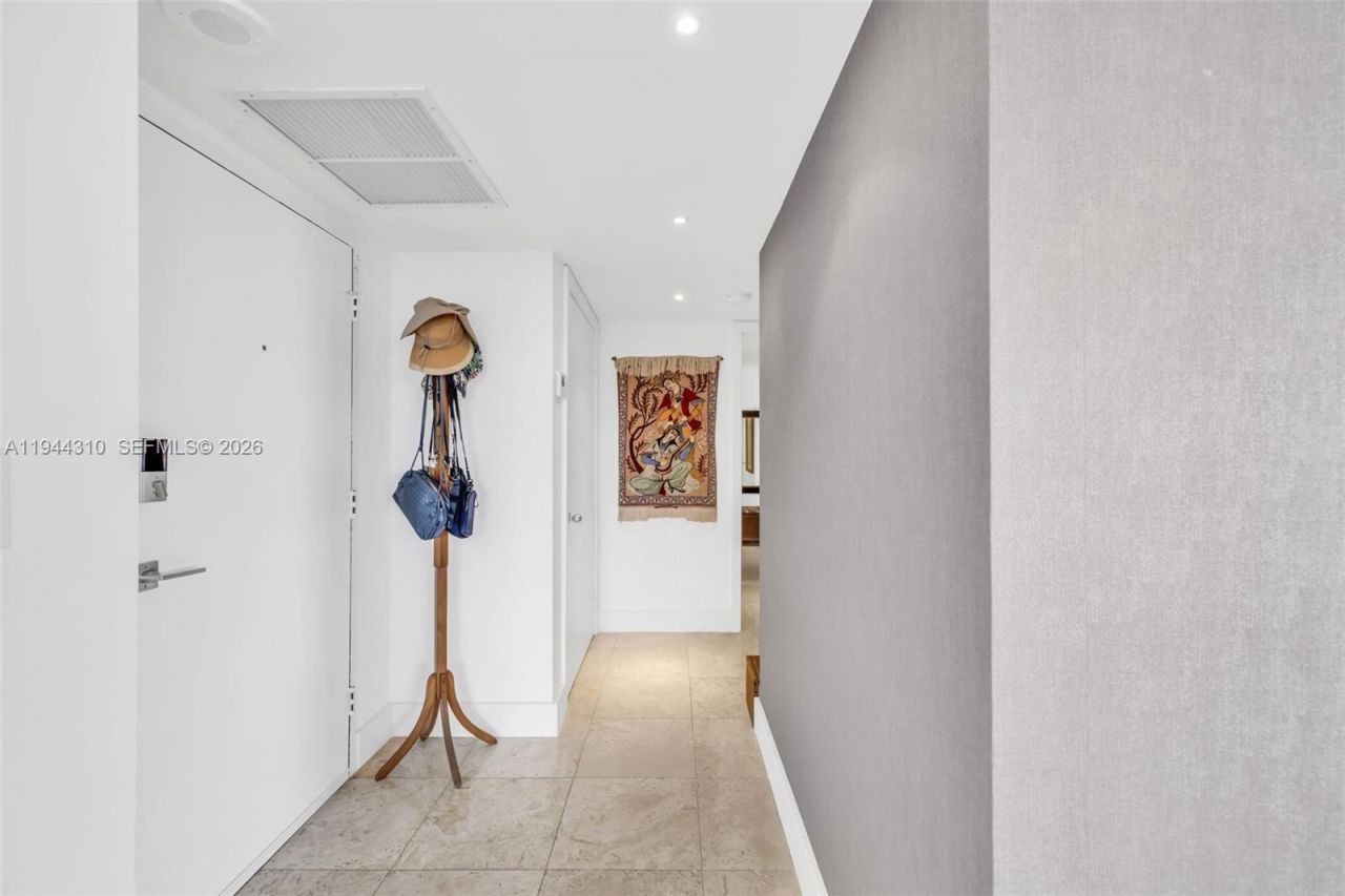 11 Island Ave, Unit 411, Miami Beach, FL 33139 Photo