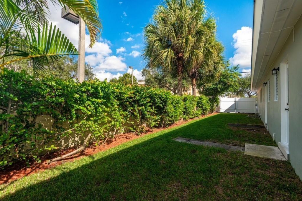 1017 NE 14th Avenue, Fort Lauderdale, FL 33304 Photo