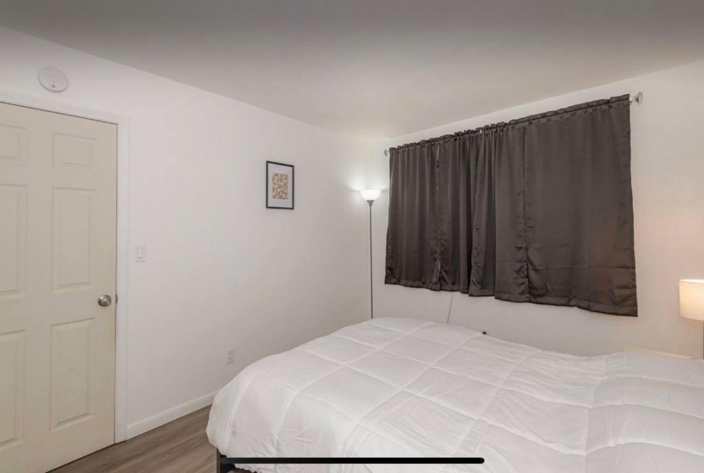 1017 NE 14th Avenue, Fort Lauderdale, FL 33304 Photo