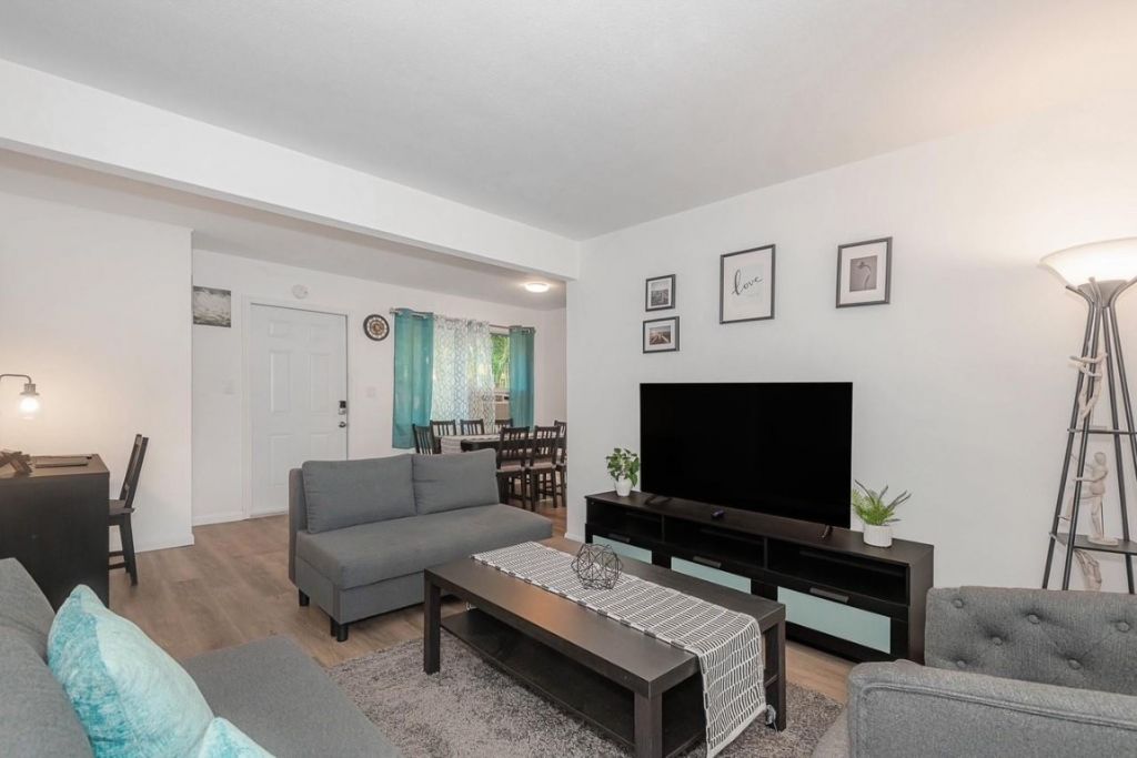 1017 NE 14th Avenue, Fort Lauderdale, FL 33304 Photo