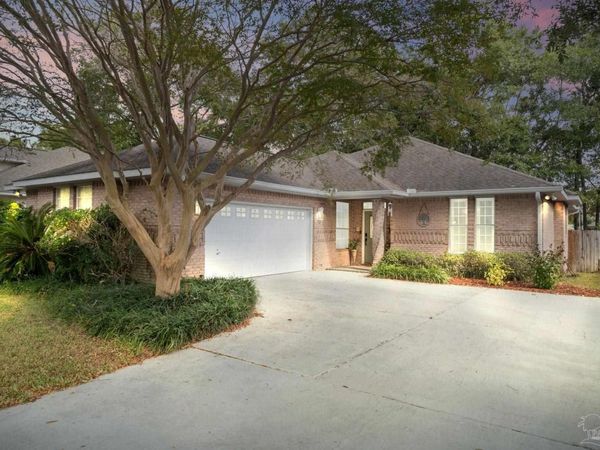 8432 Millstream Dr, Pensacola, FL 32514