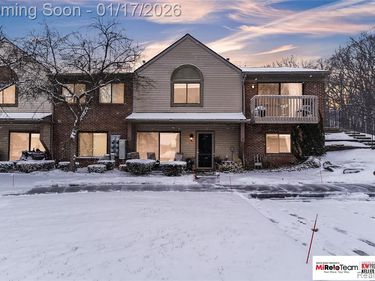 411 Spring Brooke Drive, Brighton, MI 48116