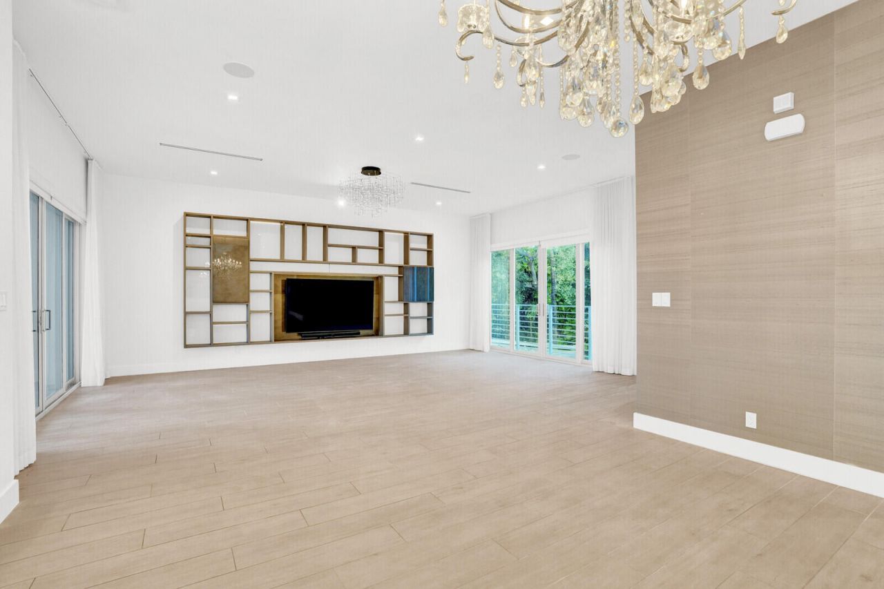 12 SE 10th Avenue, Fort Lauderdale, FL 33301 Photo